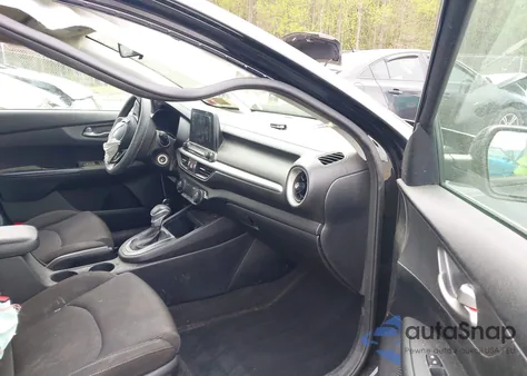 2019 Kia Forte Lxs z USA, uszkodzony, nr VIN 3KPF24AD2KE124486